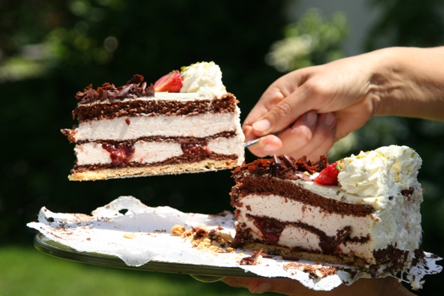 Pyszne ciasta i fatalna obsługa, czyli jak zepsuć wizytę w cukierni.
