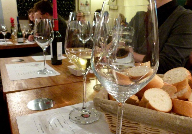 Degustacja komentowana win z winnicy winnicy d'Alessandro  w Klubie Wino